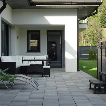 Domino-apartamenty Red * Krościenko