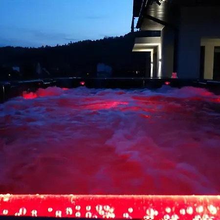 Domino-apartamenty Red Kroscienko nad Dunajcem