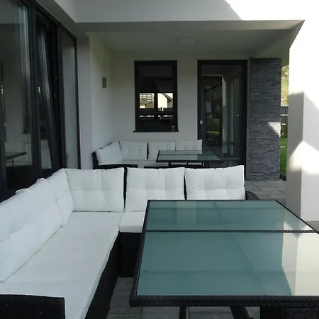 Domino-apartamenty Red Dom wakacyjny Krościenko