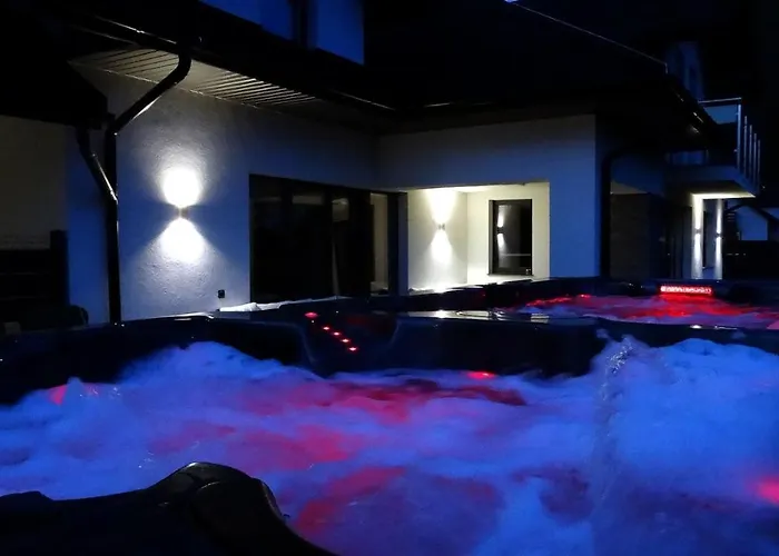 Domino-apartamenty Red 別荘 *